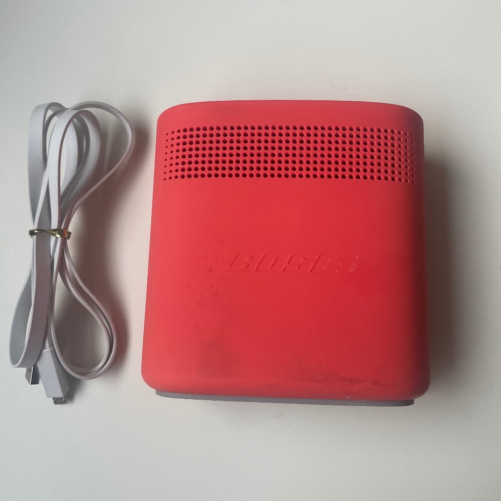 BOSE SOUNDLINK CORAL RED BLUETOOTH SPEAKER
